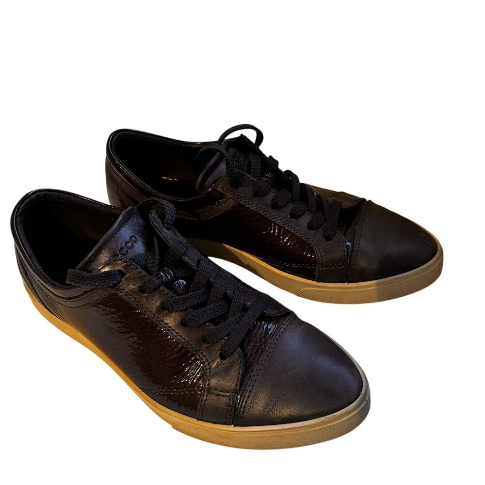 ECCO Women Gillian Navy Leather and Patent Pointed Toe Sneakers EU 38/(US 7/7.5)